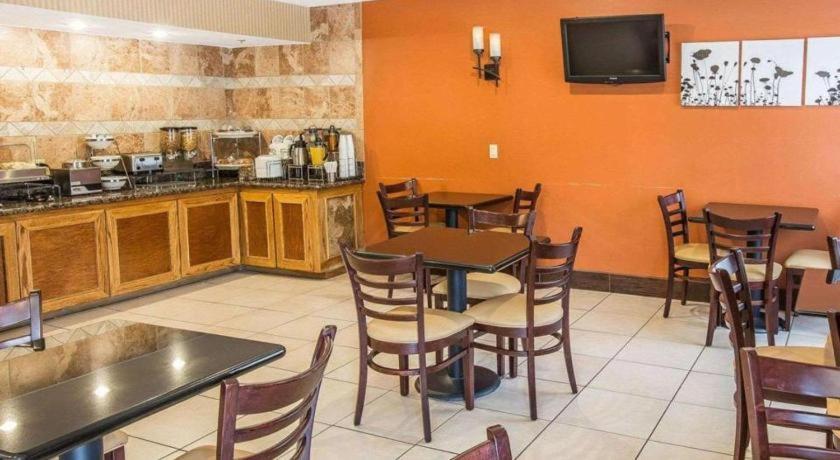 Sleep Inn Bessemer Helena Екстер'єр фото
